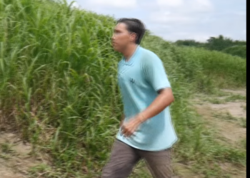 L2301005 Enrique se comió la buRr@ de marta julia