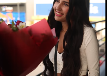 L2401004 Lo despreció por ser bolero sin saber que se convertiría en millonario