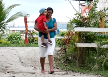 L2501003 Su padrastro tenia muchas intenciones a beneficios de el